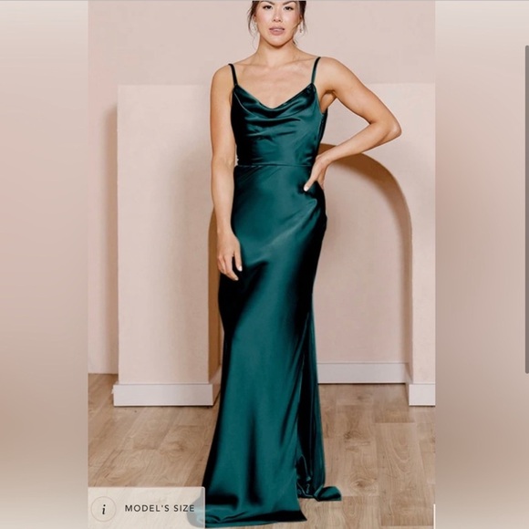 Revelry Nadia Satin Dress classic emerald Green size 2 - Picture 1 of 8